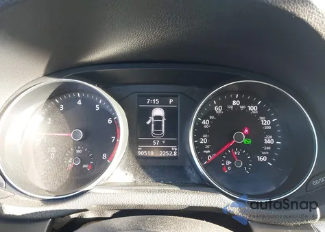 2017 Volkswagen Passat 1.8T R-Line z USA, uszkodzony, nr VIN 1VWDT7A36HC080065